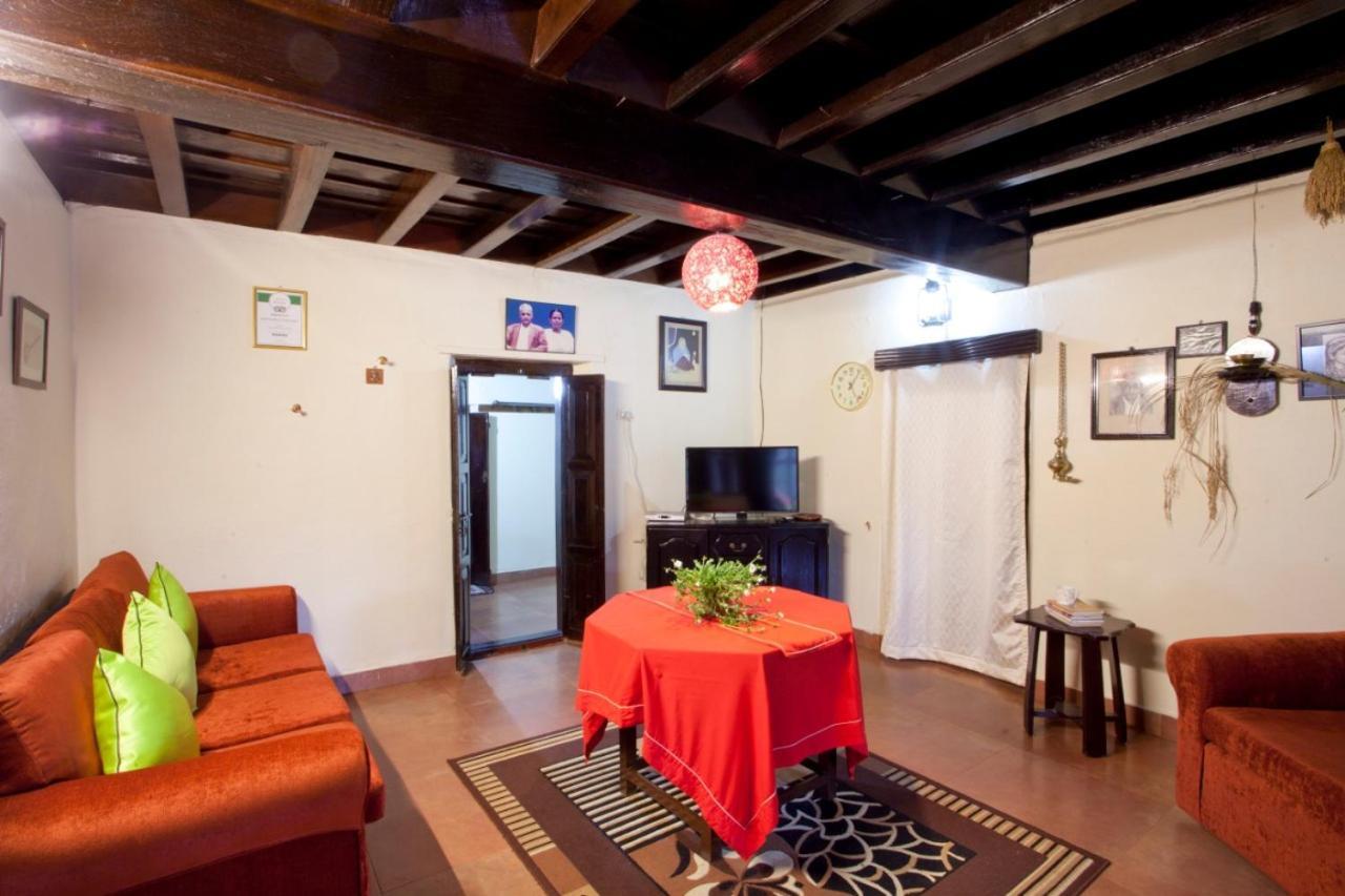 Sardar Bahadur'S Heritage Bungalow Estate Stay Napoklu Εξωτερικό φωτογραφία