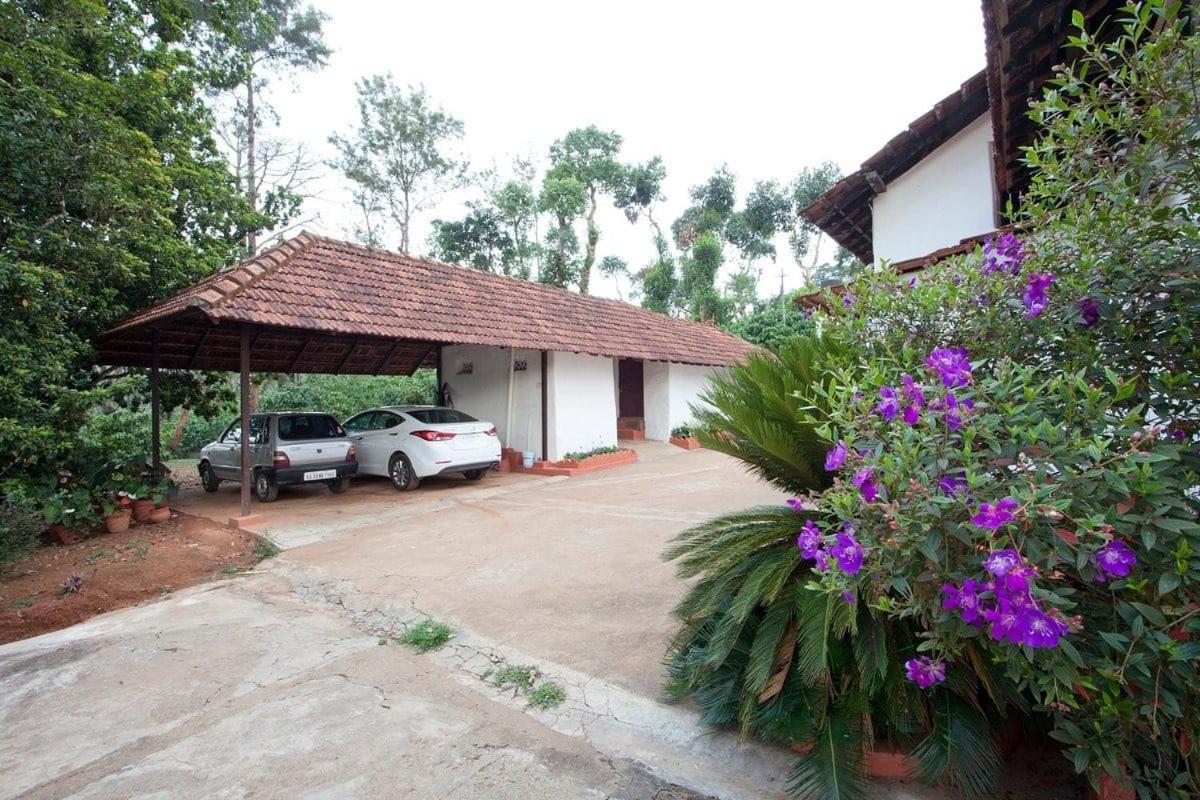 Sardar Bahadur'S Heritage Bungalow Estate Stay Napoklu Εξωτερικό φωτογραφία