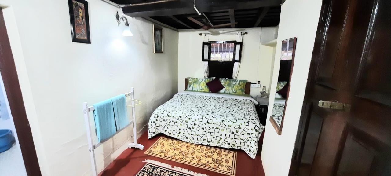 Sardar Bahadur'S Heritage Bungalow Estate Stay Napoklu Εξωτερικό φωτογραφία