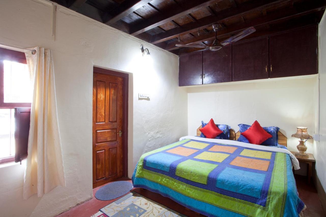 Sardar Bahadur'S Heritage Bungalow Estate Stay Napoklu Εξωτερικό φωτογραφία